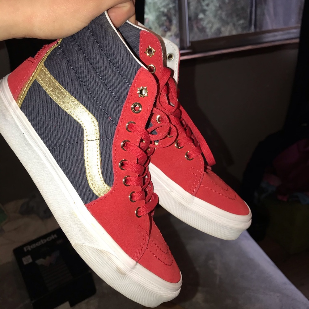 CAPTAIN MARVEL VANS SNEAKERS